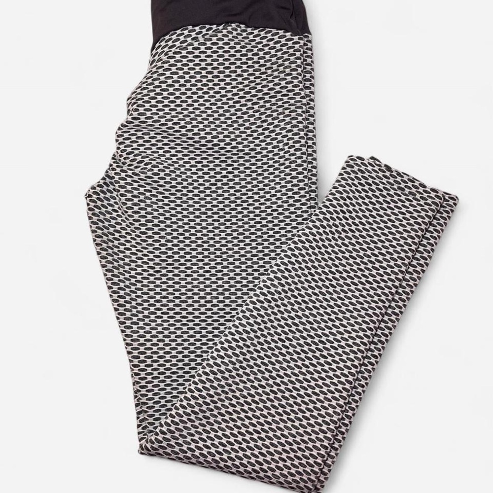 Black and White Patterned Leggings